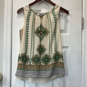 Rose+olive Sleeveless Cream and Green Patterned Top